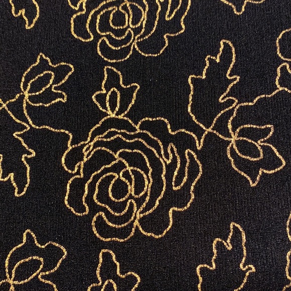 Epic USA Gold Rose Trace Design on Black Maxi Skirt with Back Split - Picture 9 of 16